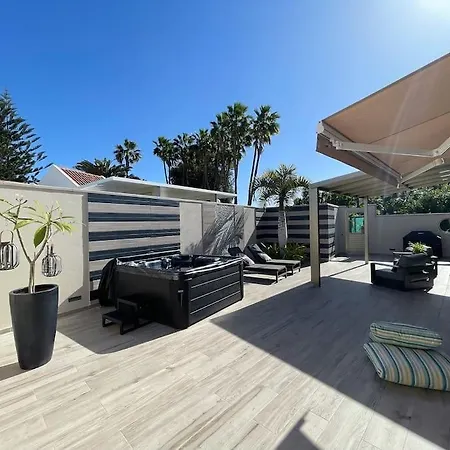 Дом отдыха Luxury Palm Beach Bungalow *